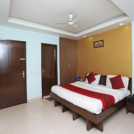 Oyo 6596 Hotel Flight Path Neu-Delhi Exterior foto