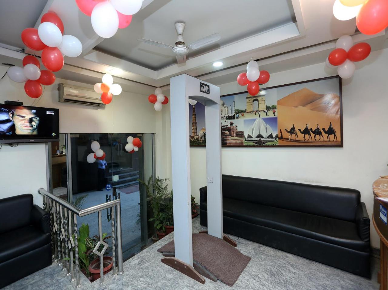 Oyo 6596 Hotel Flight Path Neu-Delhi Exterior foto